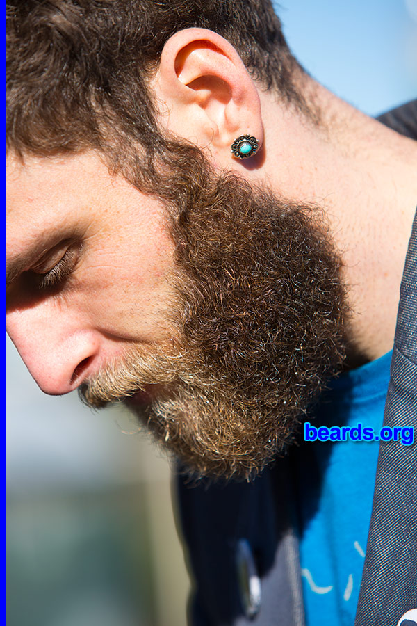 Nate
[b]Go to [url=http://www.beards.org/beard050.php]Nate's beard feature[/url][/b].
Keywords: full_beard