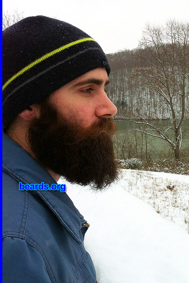 Timothy
[b]Go to [url=http://www.beards.org/beard051.php]Timothy's beard feature[/url][/b].
Keywords: full_beard