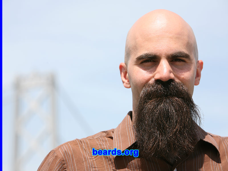 Salvatore
[b]Go to [url=http://www.beards.org/beard04.php]Salvatore: the goatee supremacy[/url][/b].
Keywords: goatee_mustache b4.20070427.01