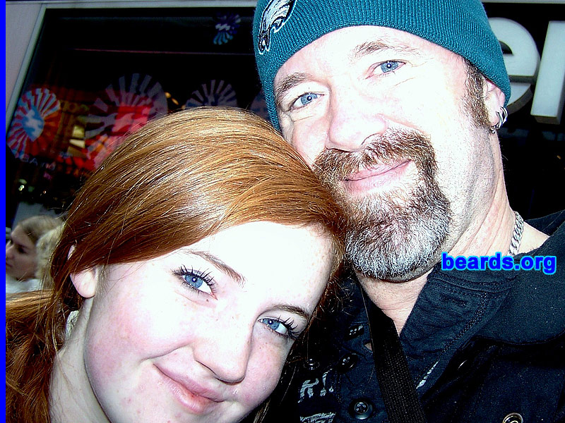 Bob
December 2009: with my daughter in NYC.

[b]Go to [url=http://www.beards.org/beard033.php]Bob's beard feature[/url][/b].
Keywords: goatee_mustache