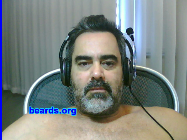 Paulo
Bearded since: 2009.  I am an occasional or seasonal beard grower.
Keywords: full_beard