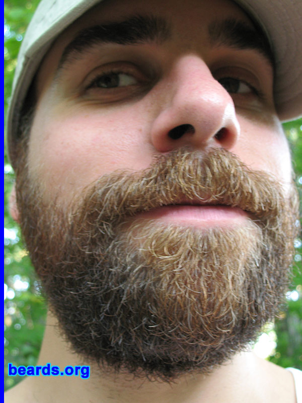 Dave
[b]Go to [url=http://www.beards.org/dave.php]Dave's success story[/url][/b].
Keywords: Dave_feature full_beard