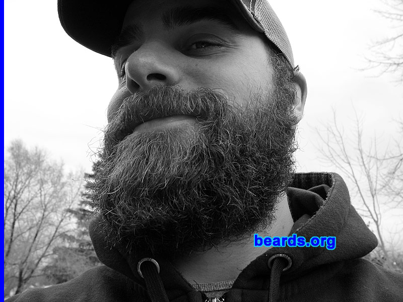 Dave
[b]Go to [url=http://www.beards.org/dave.php]Dave's success story[/url][/b].
Keywords: Dave.6 Dave_feature full_beard