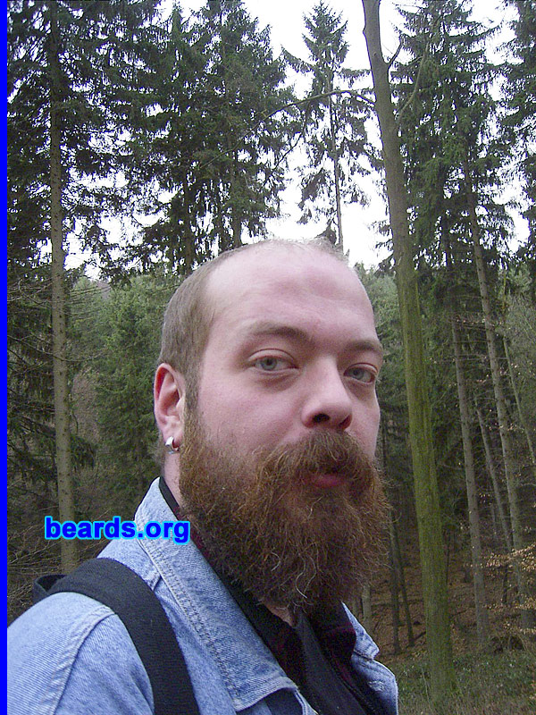 Harry K.
Bearded since: 1988.  I am a dedicated, permanent beard grower.

Comments:
I grew my beard because beards are sexy!

How do I feel about my beard? I like the smooth, thick hair.
Keywords: full_beard