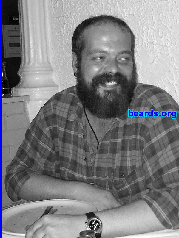 Harry K.
Bearded since: 1988.  I am a dedicated, permanent beard grower.

Comments:
I grew my beard because beards are sexy!

How do I feel about my beard? I like the smooth, thick hair.
Keywords: full_beard