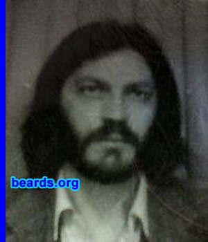 Jean Luc Malandain
Bearded since: 1966.  I am a dedicated, permanent beard grower.

Comments:
This is first full beard...1968.
Keywords: full_beard