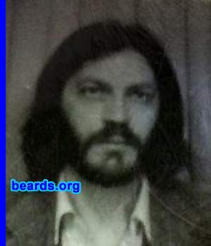 Jean Luc Malandain
Bearded since: 1966.  I am a dedicated, permanent beard grower.

Comments:
This is first full beard...1968.
Keywords: full_beard