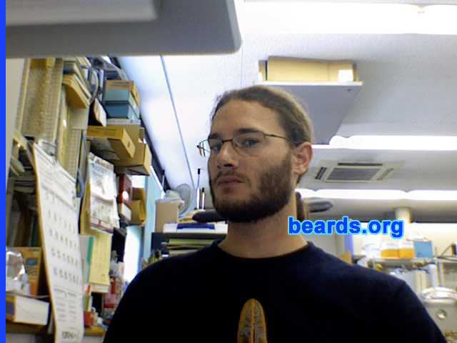 Tom
Bearded since: 2007.  I am an experimental beard grower.

Comments:
I grew my beard just to see!!!  And from now I like it ...

How do I feel about my beard? It's just the beginning, so let's see later!  Please
give me your opinion...
Keywords: full_beard