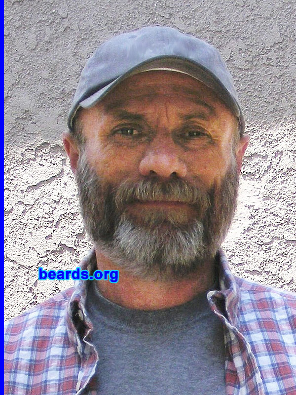 Glenn
[b]Go to [url=http://www.beards.org/success_glenn.php]Glenn's success story[/url][/b].
Keywords: full_beard