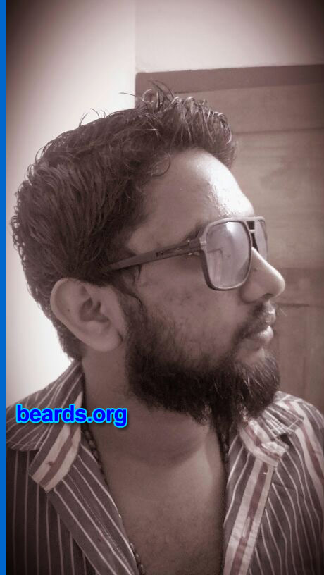 Rony
I am an experimental beard grower.
