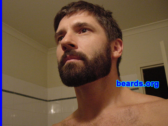 Linden
[b]Go to [url=http://www.beards.org/linden.php]Linden's success story[/url][/b].
Keywords: full_beard