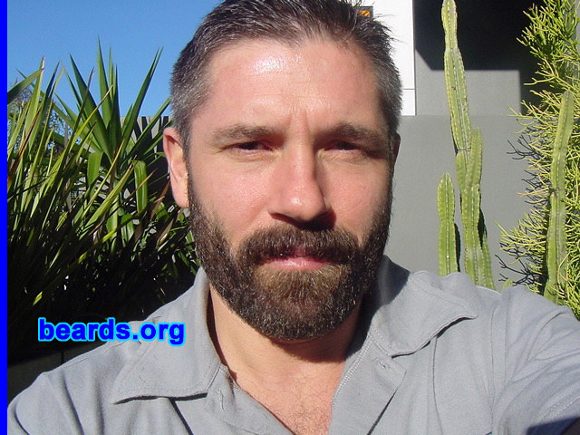 Linden
[b]Go to [url=http://www.beards.org/linden.php]Linden's success story[/url][/b].
Keywords: full_beard