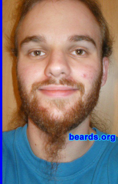 Michael
2008 growth series: day 35

[b]Go to [url=http://www.beards.org/michael.php]Michael's success story[/url][/b].
Keywords: michael_2008_series.1 full_beard