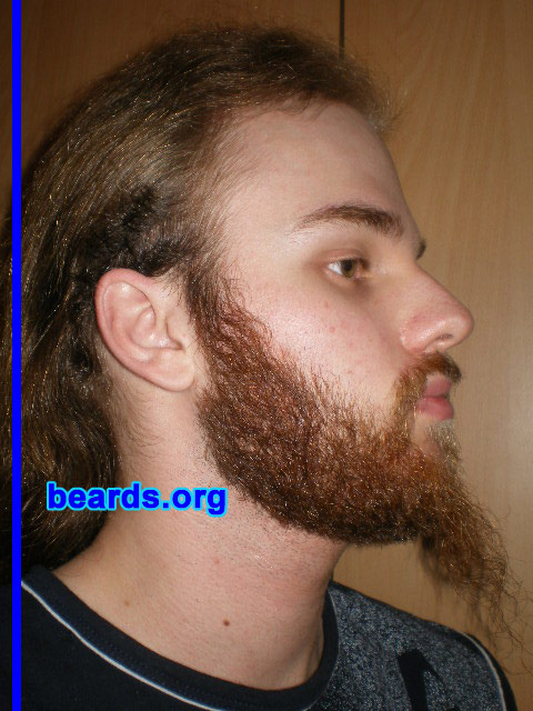 Michael
2008 growth series: day 56

[b]Go to [url=http://www.beards.org/michael.php]Michael's success story[/url][/b].
Keywords: michael_2008_series.1 full_beard