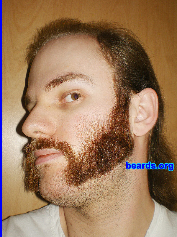 Michael
December 2011 Friendly Mutton Chops

[b]Go to [url=http://www.beards.org/michael.php]Michael's success story[/url][/b].
Keywords: mutton_chops