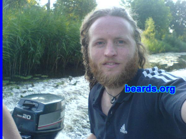 Ciat
I am a dedicated, permanent beard grower.

Comments:
Why did I grow my beard?  Why not?

How do I feel about my beard? I love it!
Keywords: full_beard