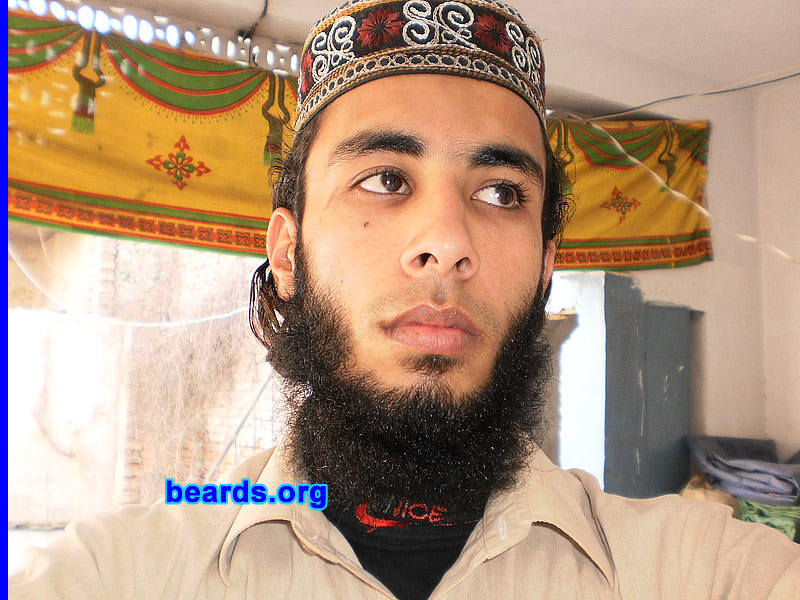 Syed Jamal D.
Bearded since: 2010. I am a dedicated, permanent beard grower.

Comments:
How do I feel about my beard?  A good feeling.
Keywords: chin_curtain