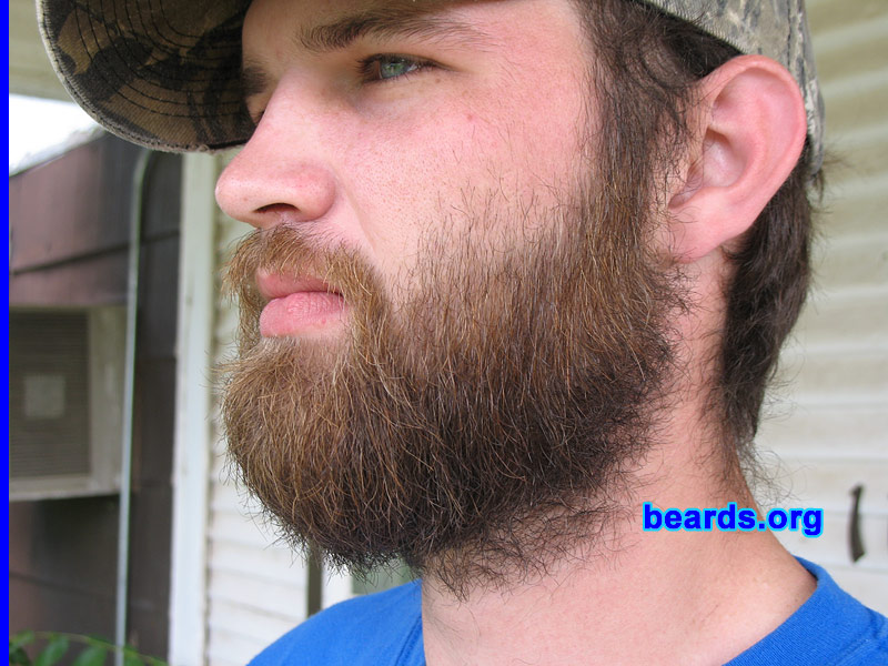 William
Keywords: full_beard