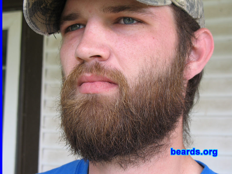 William
Keywords: full_beard