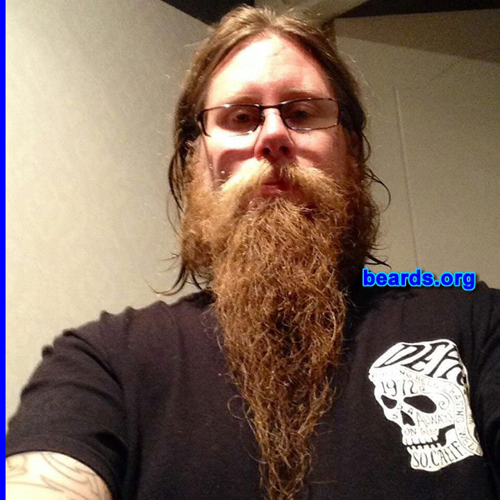 PÃ¤r H.
Bearded since: as long as I can remember. I am a dedicated, permanent beard grower.
Keywords: full_beard