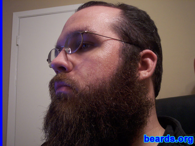 Shaun
[b]Go to [url=http://www.beards.org/shaun.php]Shaun's success story[/url][/b].
Keywords: full_beard