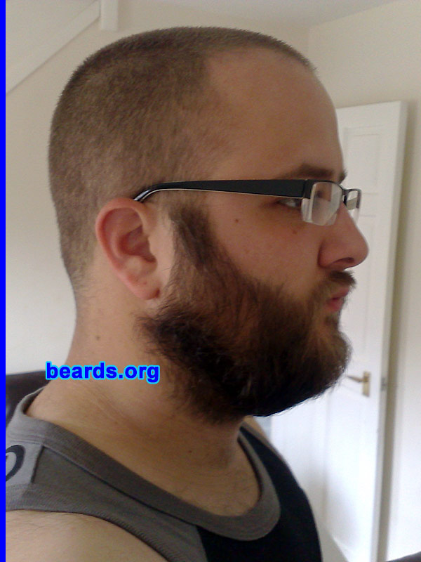 Andrew H.
Bearded since: 1995.  I am a dedicated, permanent beard grower.

Comments:
I grew my beard because I can!

How do I feel about my beard?  Awesome!
Keywords: full_beard