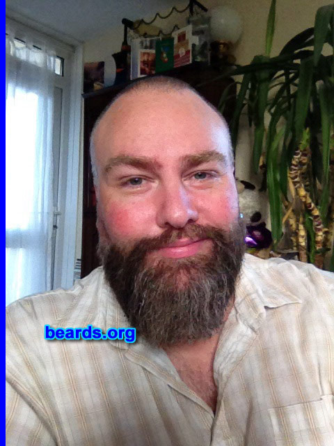 Andrew R.
Bearded since: 1998. I am a dedicated, permanent beard grower.
Keywords: goatee_mustache