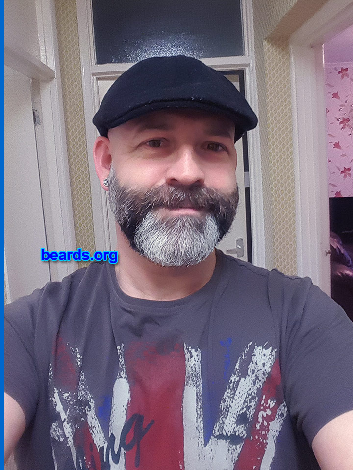 Jason
Bearded since: December 2013.  I am an occasional or seasonal beard grower.

Comments:
Why did I grow my beard? Ii go through periods when I like growing a beard.

How do I feel about my beard? I started to like the salt 'n' pepper look I have now.
Keywords: full_beard