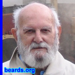 Leslie G.
Bearded since: 1965.  I am a dedicated, permanent beard grower.

Comments:
I grew my beard partly so I would not have to shave in the morning if I had been out the night before.  Also, I like the way it frames the face.

How do I feel about my beard?  Very comfortable.
Keywords: full_beard