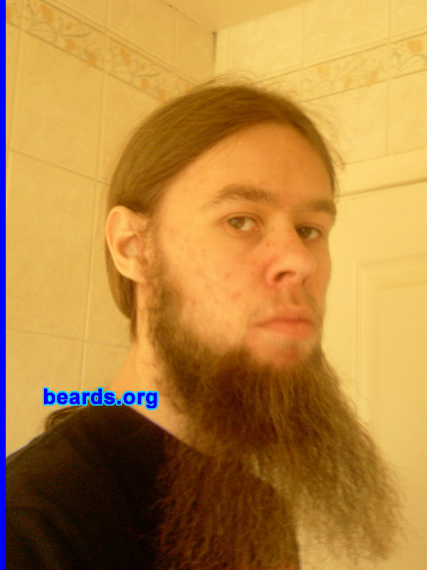 Mike
Bearded since: 2004.  I am a dedicated, permanent beard grower.

Comments:
I grew my beard 'cause it looks so cool.

How do I feel about my beard?  I love it.
I got rid of it once, but never again.

Keywords: chin_curtain