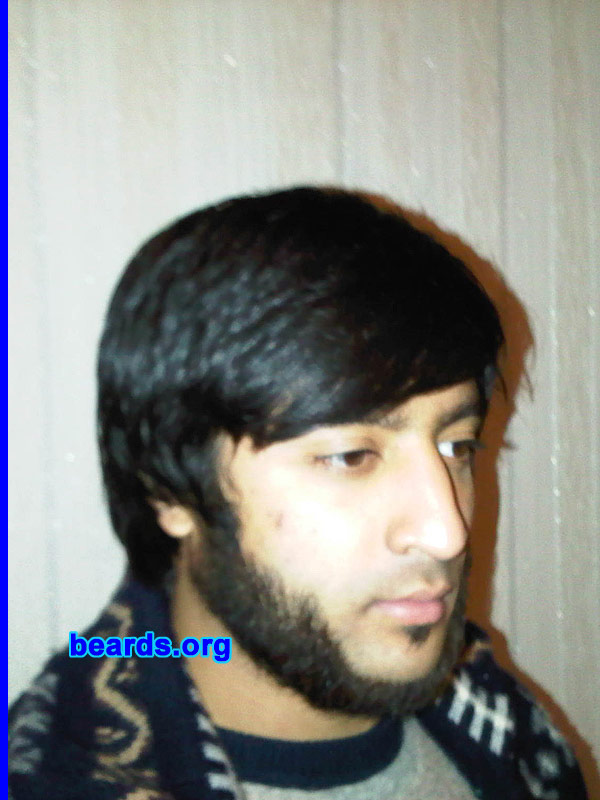 Umar
Bearded since: 2010. I am an occasional or seasonal beard grower. 
Keywords: chin_curtain