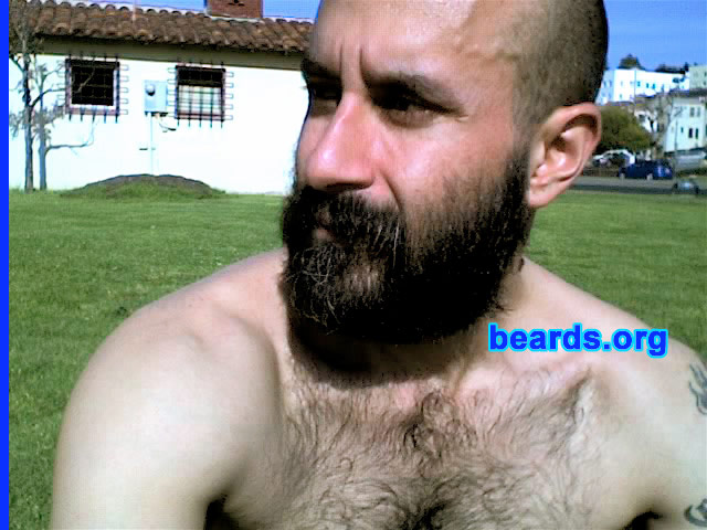 Chris
Bearded since: February 2007. I am an occasional or seasonal beard grower.

Comments:
I grew my beard because beards are off-the-hook sexy: the feel of it, the masculinity, the mostly positive remarks and confidence it brings, the challenge of not shaving and sticking with my beard goals. Of course, I've been inspired by a number of stories and photos of other men on beards.org.

How do I feel about my beard?  Great. I love the length. I haven't shaved in weeks. Keep on truckin'.

See also: [url=http://www.beards.org/beard016.php]Chris' beard feature[/url].
Keywords: full_beard