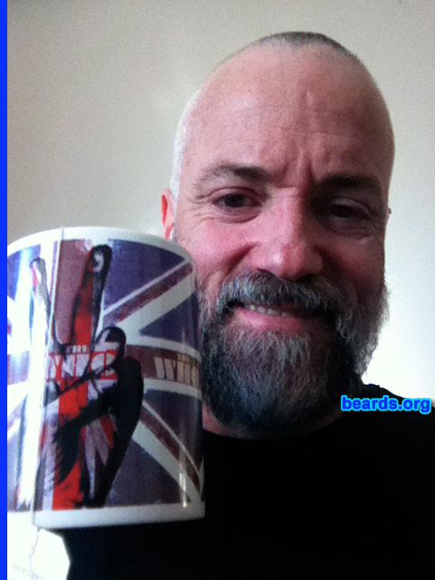 Kerry
Bearded since: 1998. I am a dedicated, permanent beard grower.

Comments:
Why did I grow my beard? I had a very short beard and my girlfriend encouraged me to grow it out.

How do I feel about my beard? I like my beard, but I'm looking for products to make it feel more comfortable and less itchy.
Keywords: full_beard