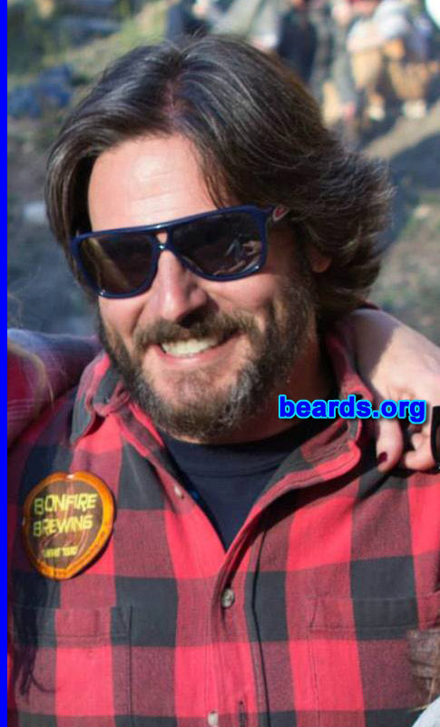 Sean
Bearded since: 2009. I am an occasional or seasonal beard grower.
Keywords: full_beard