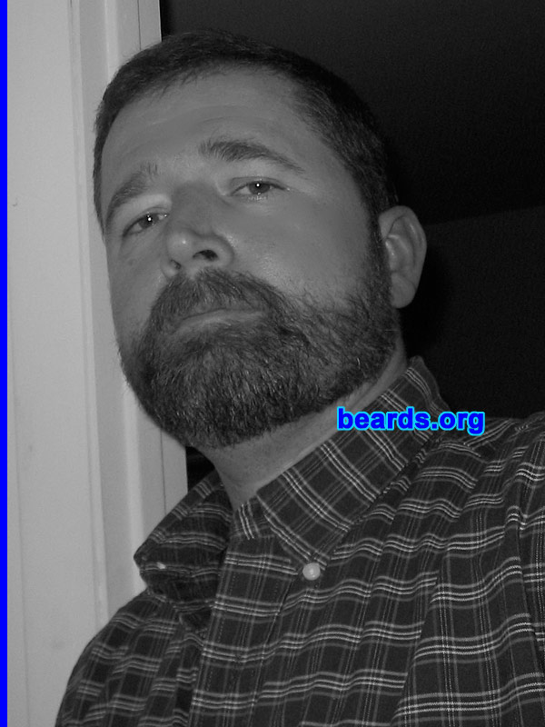 Bob
Bearded since: 2006.  I am an occasional or seasonal beard grower.

Comments:
I grew my beard because I like having a beard in the winter.

How do I feel about my beard?  Like it!
Keywords: full_beard