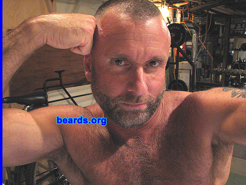 Brad
Bearded since: 2006.  I am an occasional or seasonal beard grower.

Comment:
I grew my beard because I think it looks great.

How do I feel about my beard?  I love it.
Keywords: full_beard