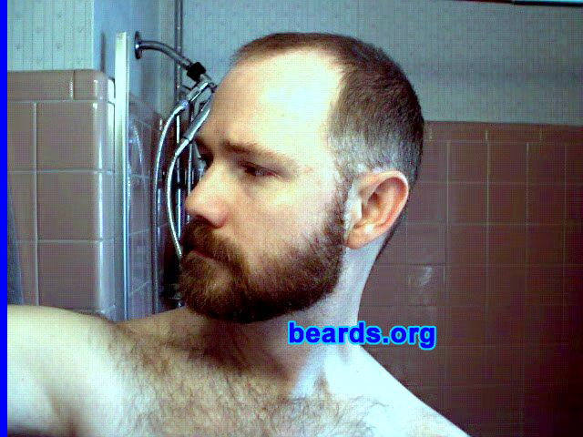 Chris
I am an occasional or seasonal beard grower.

Comments:
I grew my beard because I love the look.

How do I feel about my beard?  Love it.  Wish it were a bit thicker, however.
Keywords: full_beard