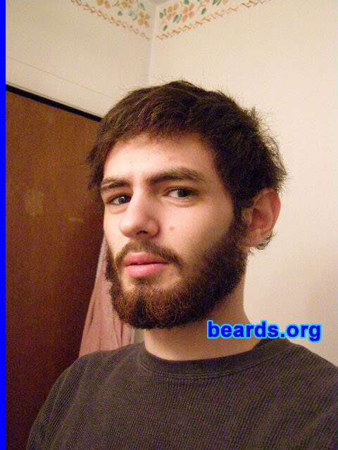 Evan
Keywords: full_beard