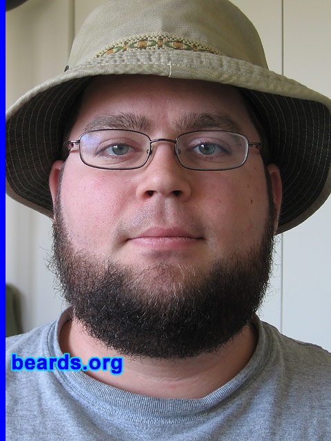 Randall
Bearded since: 1999.  I am a dedicated, permanent beard grower.

Comments:
Most of the men in my family have beards and it is a part of my spiritual heritage to wear a beard.

How do I feel about my beard?  It makes me feel very masculine!
Keywords: chin_curtain