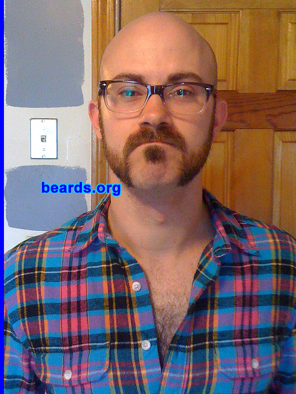 Kim
Bearded since: 2010. I am an occasional or seasonal beard grower.

Comments:
I grew my beard 'cause I'm a man and that's what men do.

How do I feel about my beard? Awesome.
Keywords: soul_patch mutton_chops