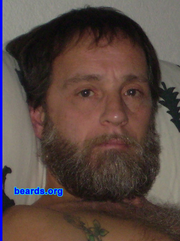 Dana
Bearded since: 1978.  I am a dedicated, permanent beard grower.
Keywords: full_beard
