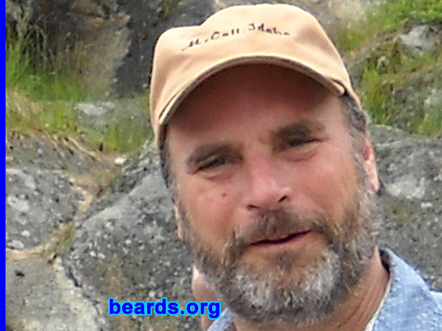 Larry
Bearded since: the 1980s.  I am an occasional or seasonal beard grower.

Comments:
I grew my beard for looks.

How do I feel about my beard?  Feels good.
Keywords: full_beard