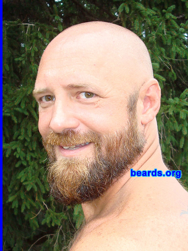 Steve
Bearded since: 2001.  I am a dedicated, permanent beard grower.

Comments:
I like my own beard. I would love it to be a little fuller, but I like it.
Keywords: full_beard