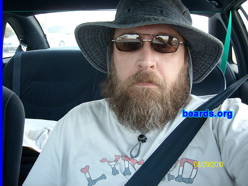 Joey C.
Bearded since: 1988. I am a dedicated, permanent beard grower.

Comments:
I grew my beard because I always liked beards.

How do I feel about my beard?  It looks good.
Keywords: full_beard