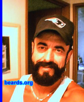 Alan
Bearded since: 1980.  I am a dedicated, permanent beard grower.

Comments:
It wouldn't stop growing...so I gave in to it.  LOL

Keywords: full_beard