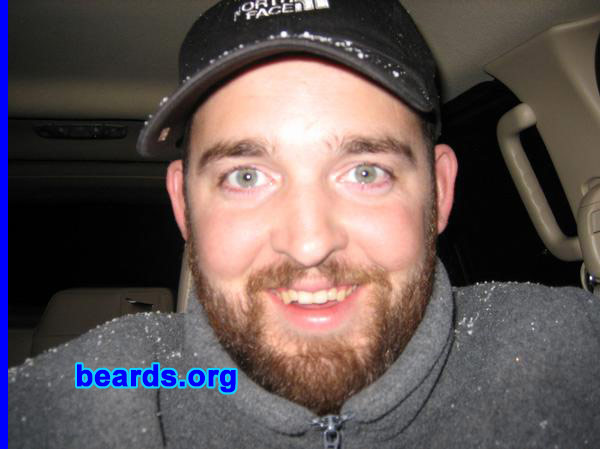 Darr
Bearded since: 2006.  I am a dedicated, permanent beard grower.

Comments:
I grew my beard because it just needed to be there...

How do I feel about my beard?  Good.
Keywords: full_beard