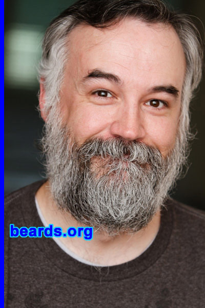 Galen O.
I am an occasional or seasonal beard grower.
Keywords: full_beard