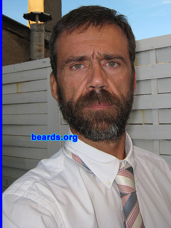 Vincent
[b]Go to [url=http://www.beards.org/vincent.php]Vincent's success story[/url][/b].
Keywords: full_beard